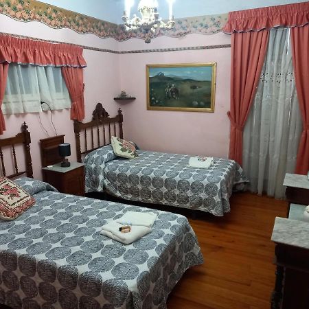 El Bordon De La Casa Batallon Sarria Ngoại thất bức ảnh