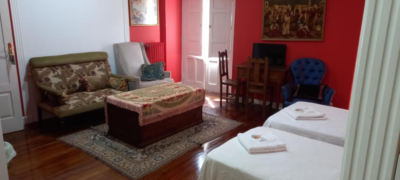 El Bordon De La Casa Batallon Sarria Ngoại thất bức ảnh