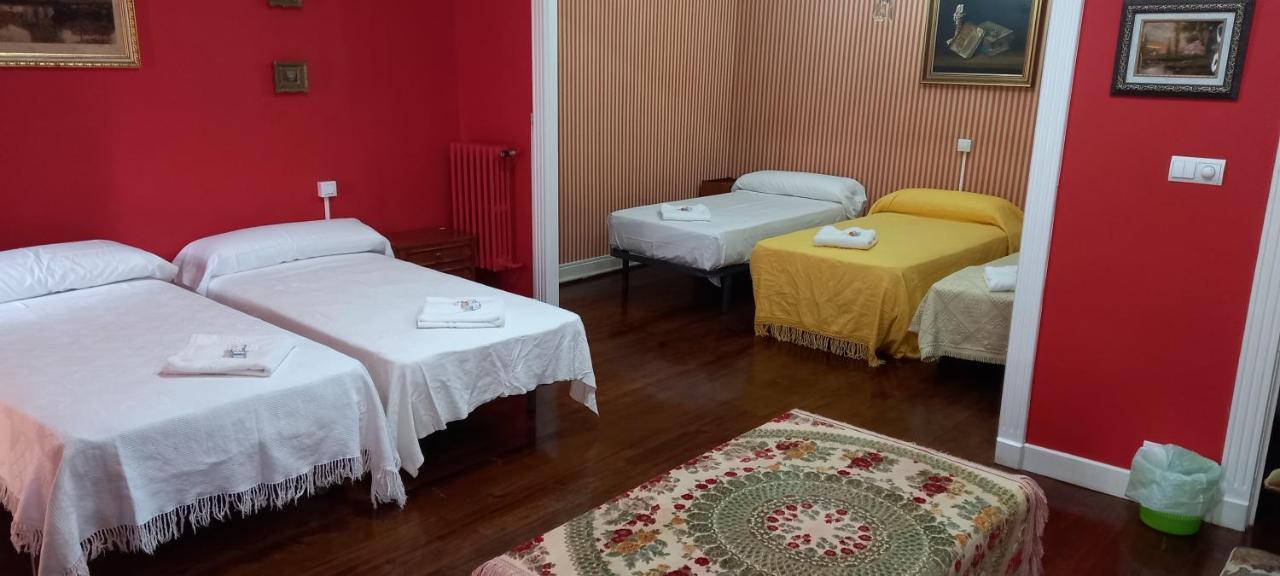 El Bordon De La Casa Batallon Sarria Ngoại thất bức ảnh