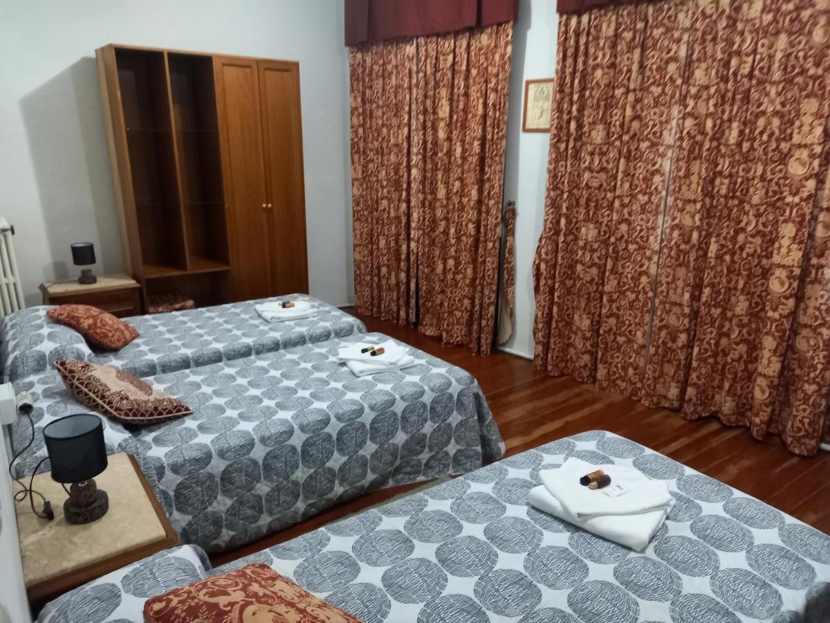 El Bordon De La Casa Batallon Sarria Ngoại thất bức ảnh